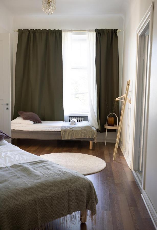 2Ndhomes City Center 2Br Apartment By The Finnish National Theatre With Balcony And Park View 헬싱키 외부 사진